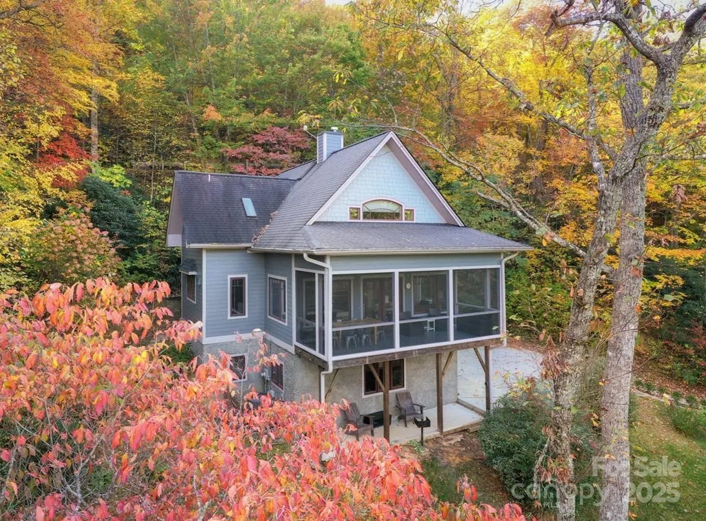 18 Wood Haven Lane, Black Mountain