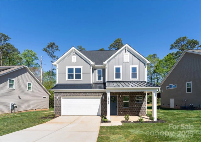 3895 12th Street Ne, Hickory