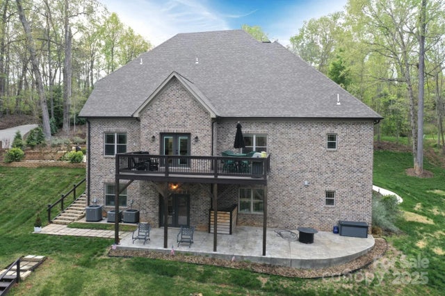 2757 Trent Drive Ne, Conover