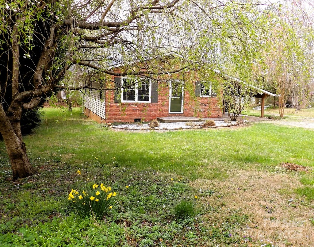 106 Pinetree Drive, Black Mountain