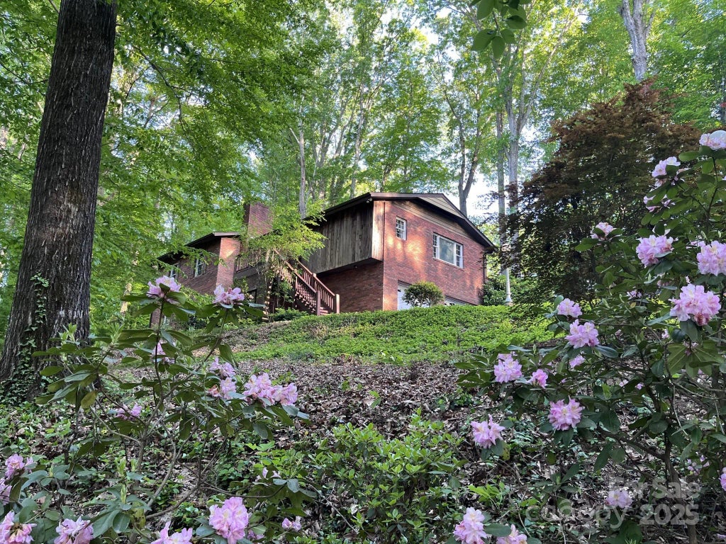 231 Davis Drive, Morganton