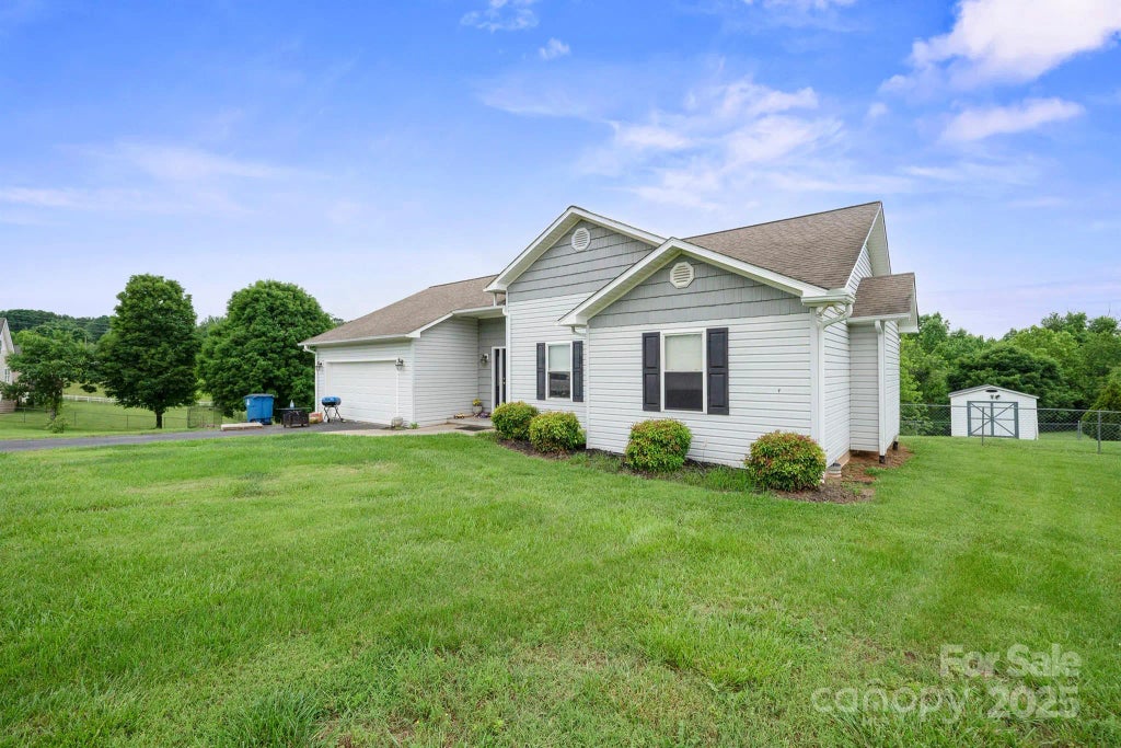 1670 Jamestown Road, Morganton