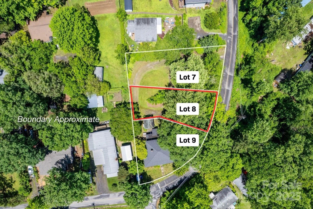 113 4th Street 8, Black Mountain