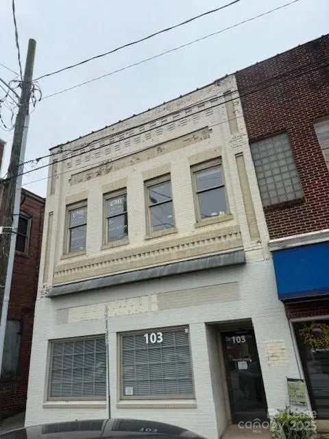 103 N Green Street, Morganton