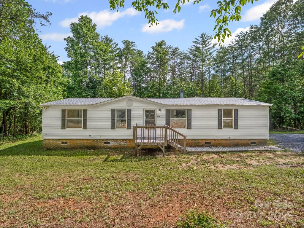 2270 Hartland Forest Drive, Morganton