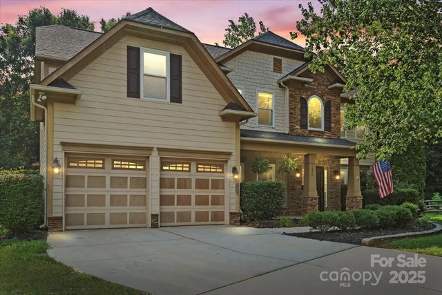 1800 Robbins Meadows Drive, Waxhaw