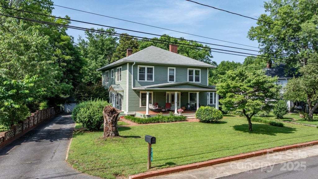 313 E Main Street, Morganton