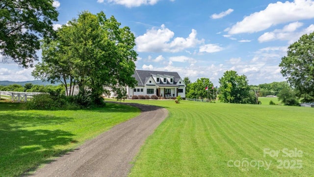 5780 W Nc 10 Highway, Hickory