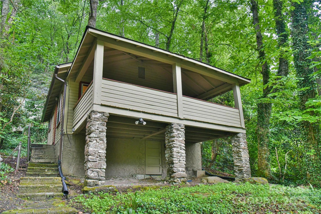 328 Texas Road, Montreat