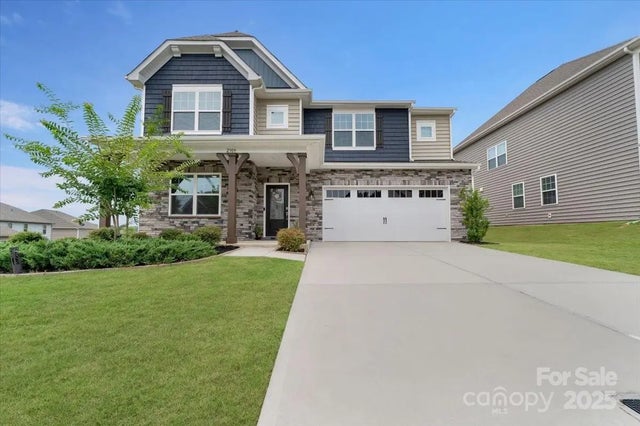 2309 Abundance Lane, Waxhaw