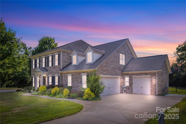 1204 Vaugelas Court, Monroe