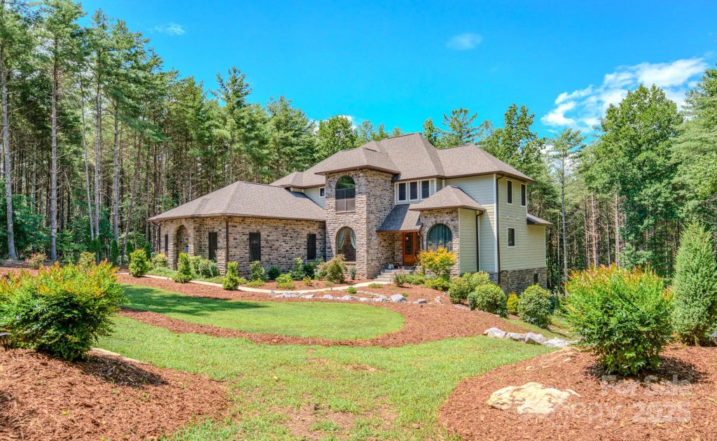 1416 Southpointe Drive, Morganton