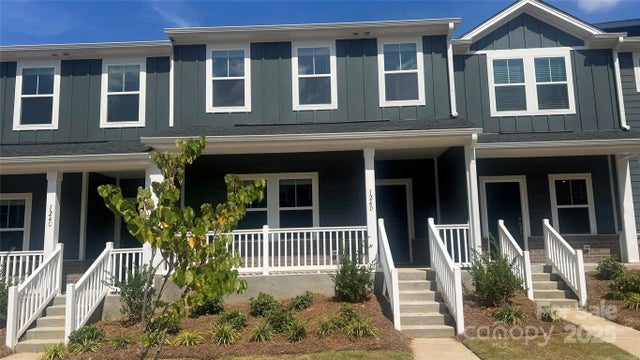 124 Utility Lane D, Mooresville