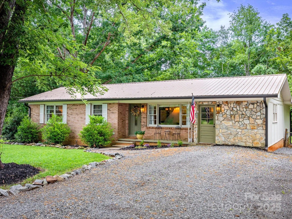211 Shuffler Road, Morganton