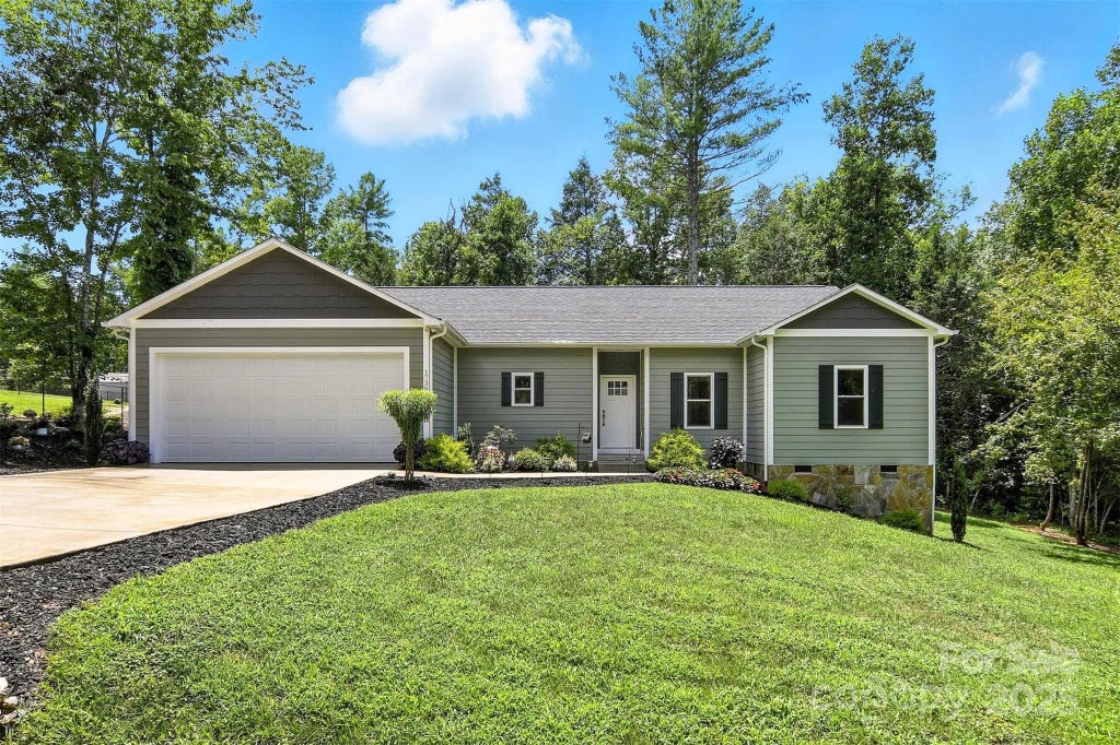 1739 Plantation Loop, Morganton