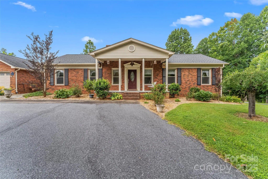 2423 Warrior Fork Trail, Morganton
