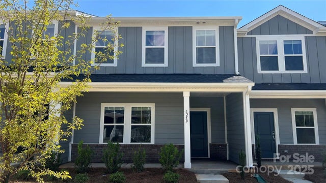 125 Utility Lane D, Mooresville