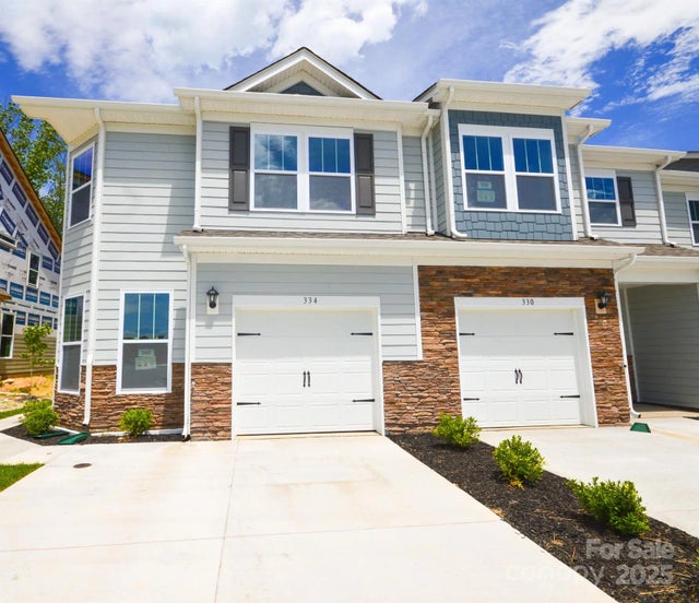 362 Creekview Road, Hendersonville