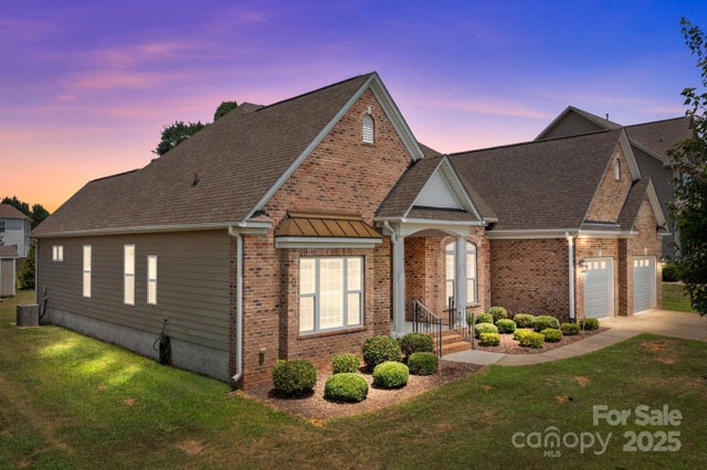 955 Brookdale Lane 436, Stanley