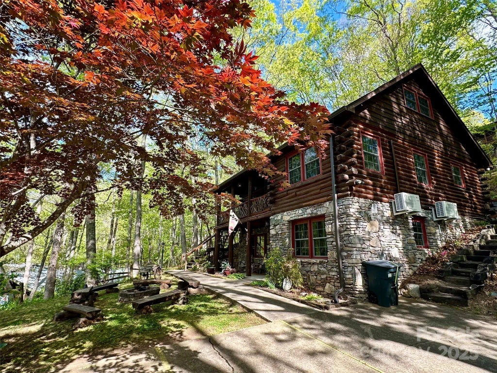 201 Liberty Road, Waynesville