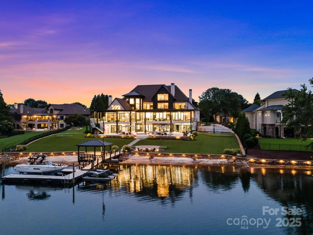 17235 Connor Quay Court, Cornelius