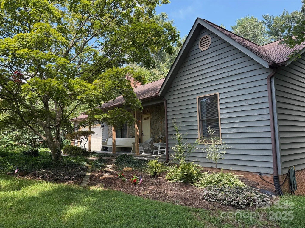 115 Apple Blossom Drive, Morganton