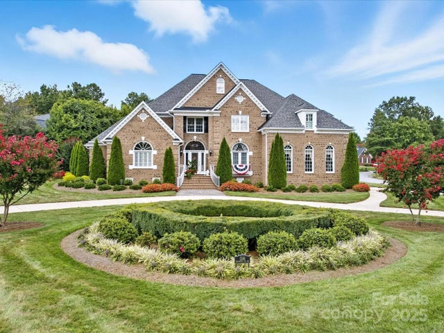 1246 Greenside Drive Nw, Concord