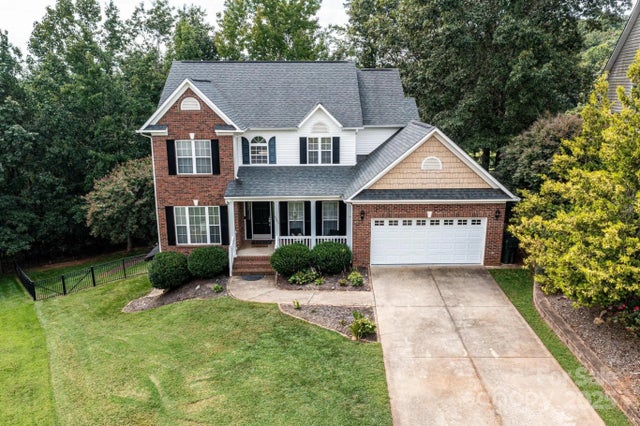 4963 Old River Drive, Hickory