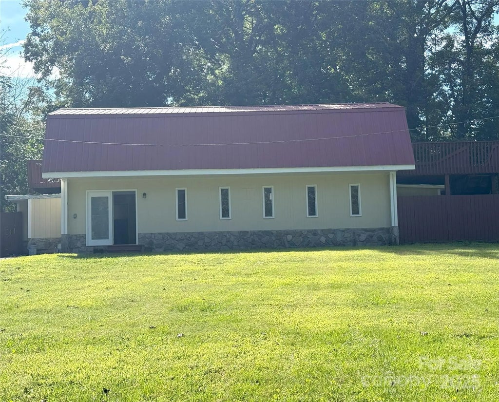 1805 Burkemont Avenue, Morganton