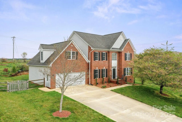 1919 46th Avenue Drive Ne 46, Hickory