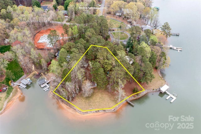 7310 Elmwood Lane, Denver