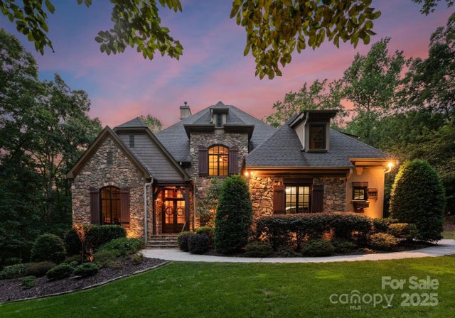 10150 Enclave Circle, Concord