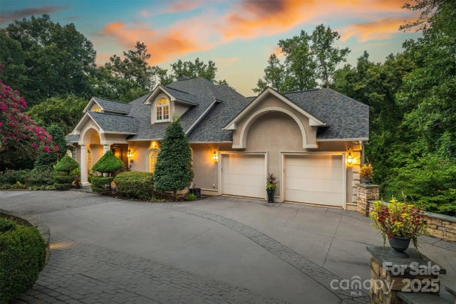 1779 8th Street Drive Nw, Hickory