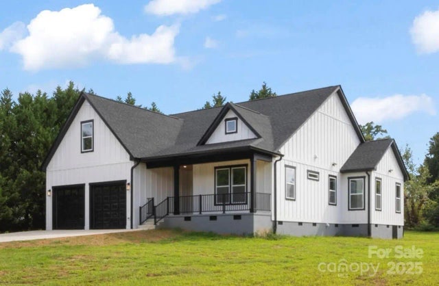 2589 Polo Lane, Maiden