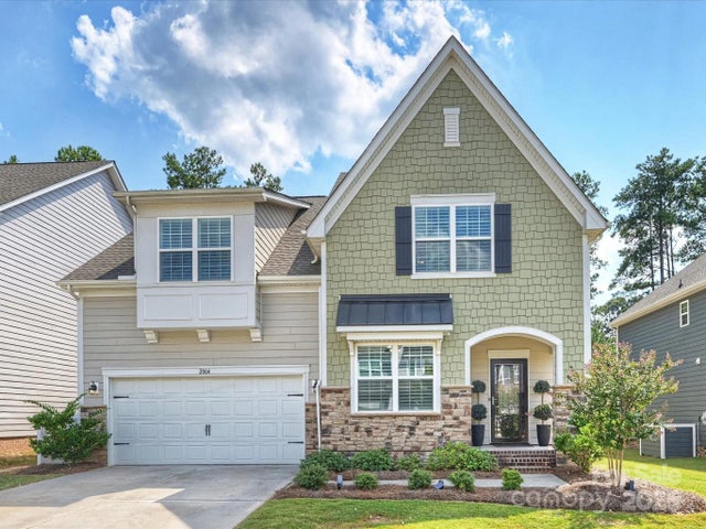 2004 Whipcord Drive, Waxhaw