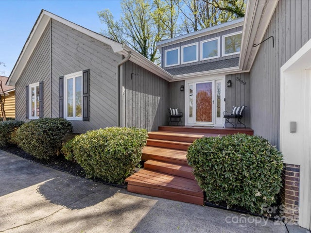 3489 Lake Shore Road S, Denver