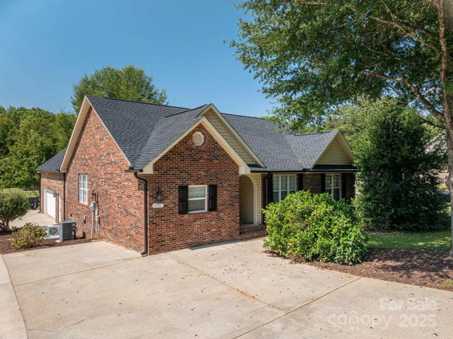 1751 Knights Drive, Denver