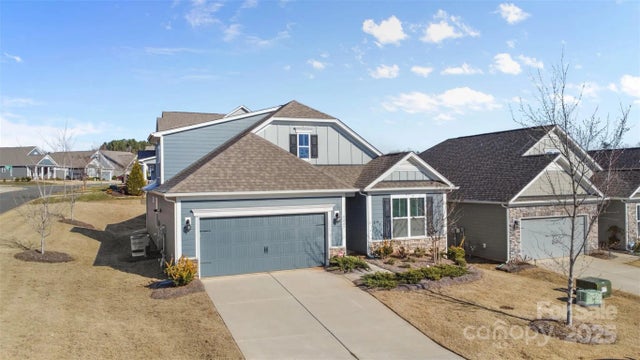 5007 Grand Champion Court, Iron Station