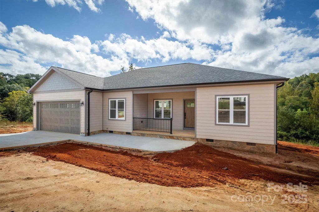 2402 Saratoga Run, Morganton