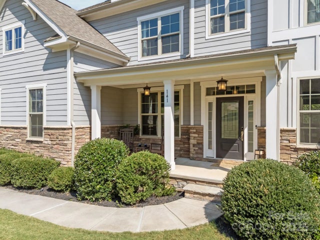 141 Rain Shadow Drive, Mooresville