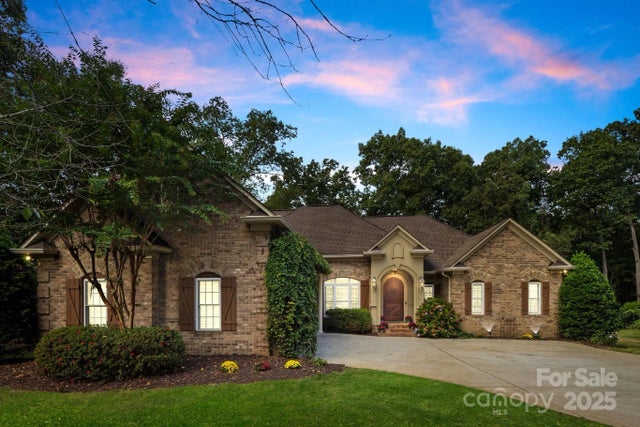 7919 Glen Abbey Circle, Stanley