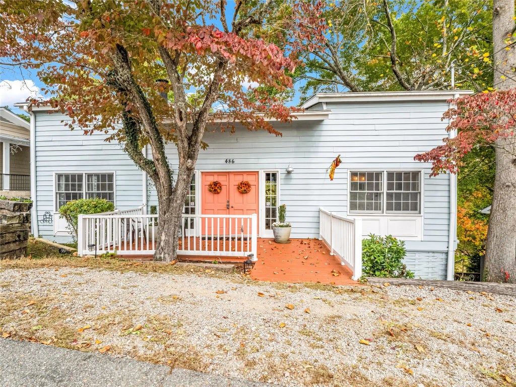 486 Oxford Road, Lake Junaluska