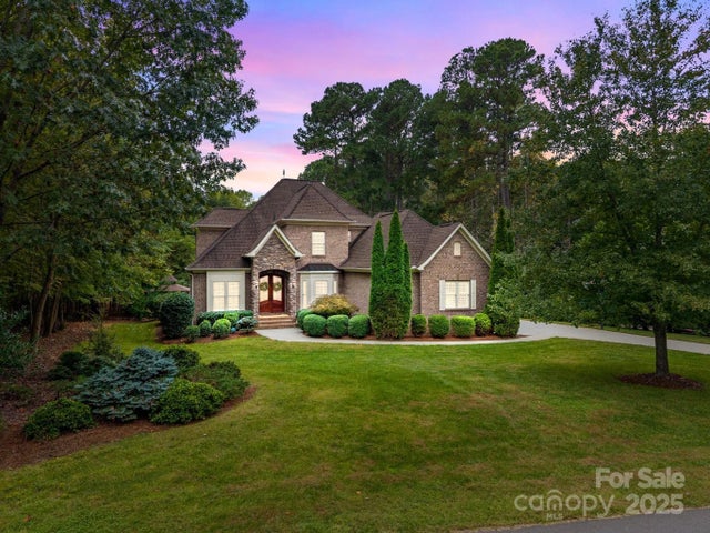 117 Wolf Hill Drive, Mooresville