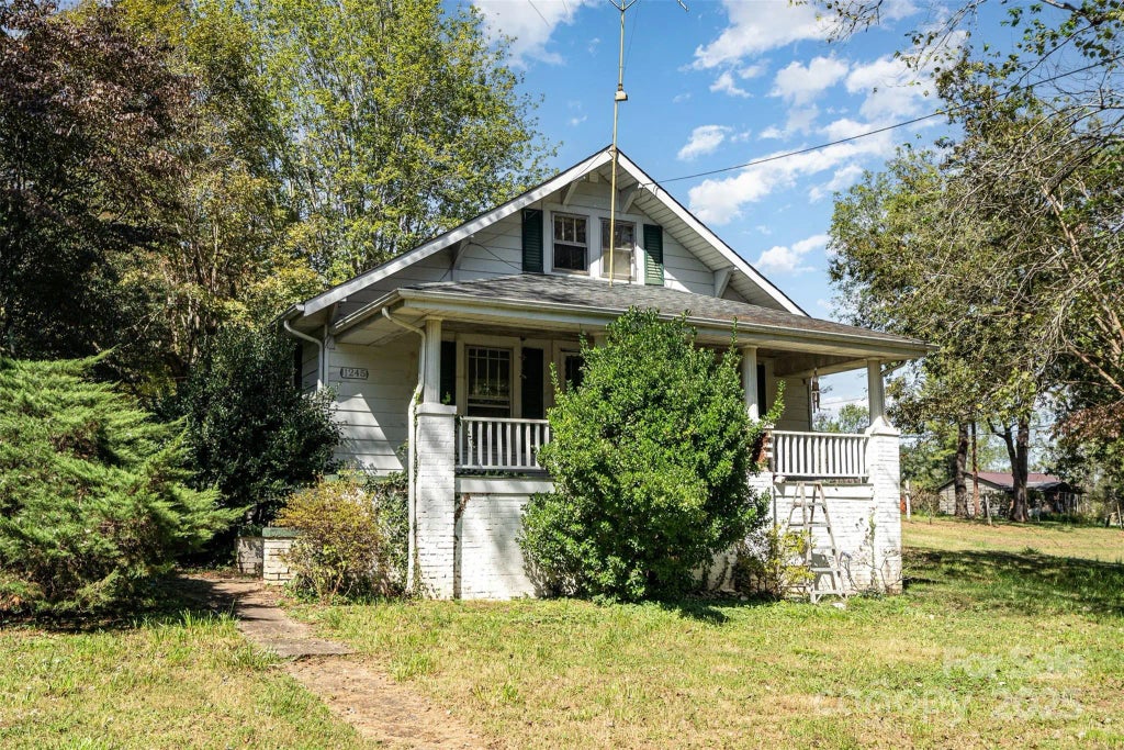 1245 Harrison Loop, Morganton