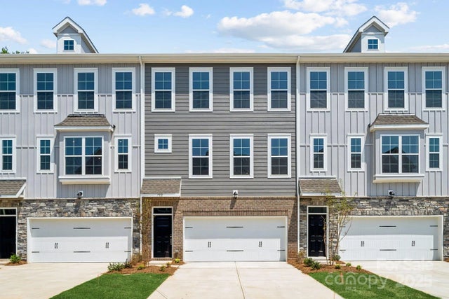 6977 Waterstone Drive, Sherrills Ford
