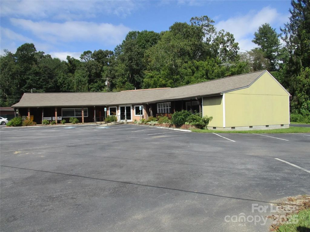 508 W State Street, Black Mountain