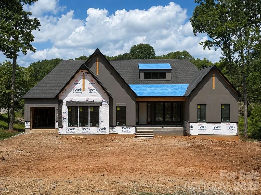 505 Kemp Road, Mooresville