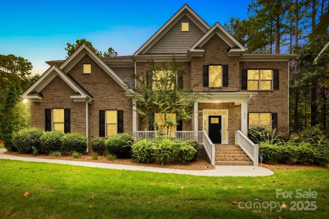 252 Cove Creek Loop, Mooresville