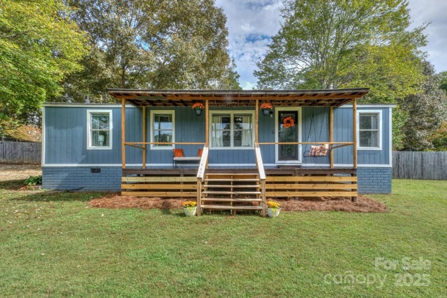 1279 Craig Drive, Iron Station