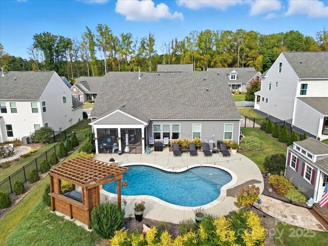 5333 Pembrey Drive, Denver